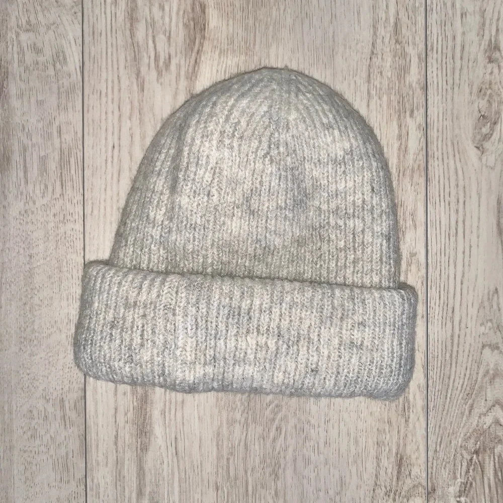 N/A boys grey